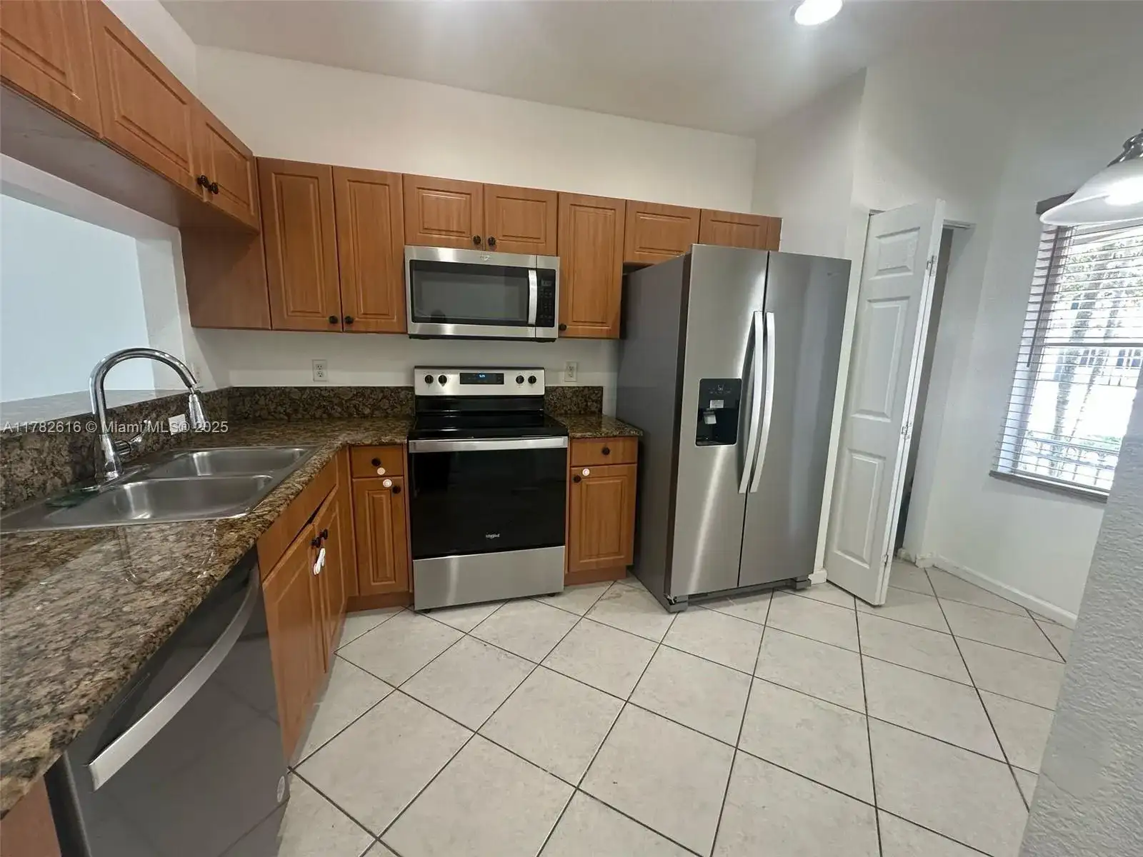 2622 SW 82nd Ave # 104, Miramar FL 33025 photo 3