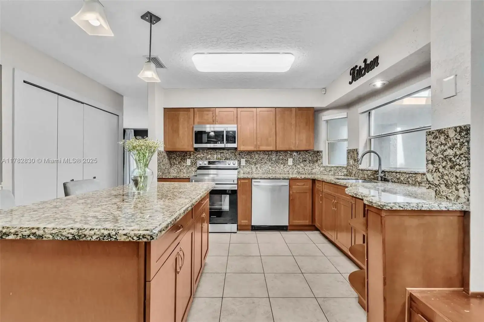 1718 NW 97th Ave, Coral Springs FL 33071 photo 4