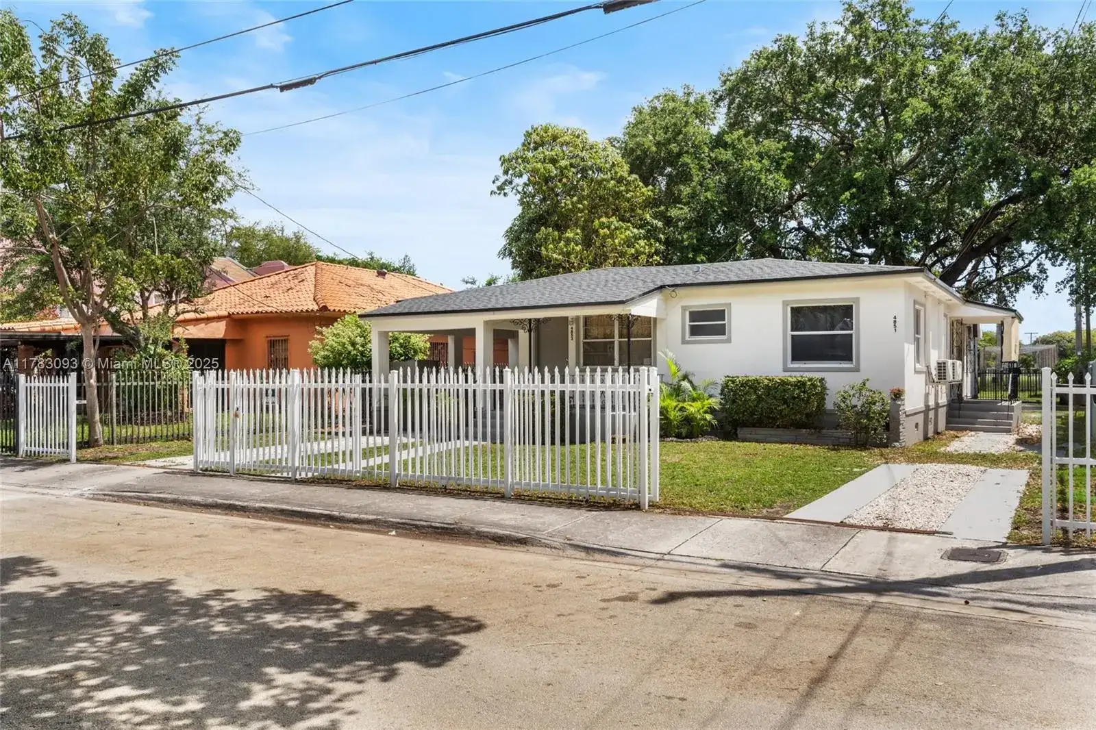 4851 NW 15th Ave, Miami FL 33142 photo 2