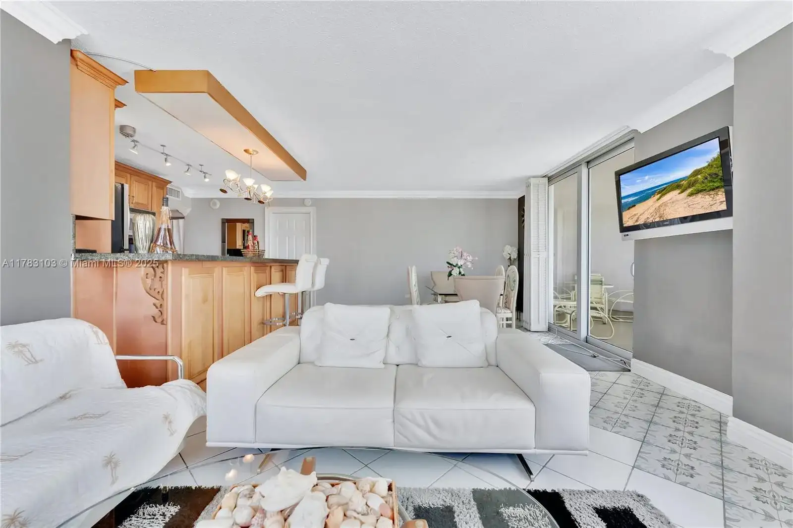 5555 Collins Ave # 16A, Miami Beach FL 33140 photo 3