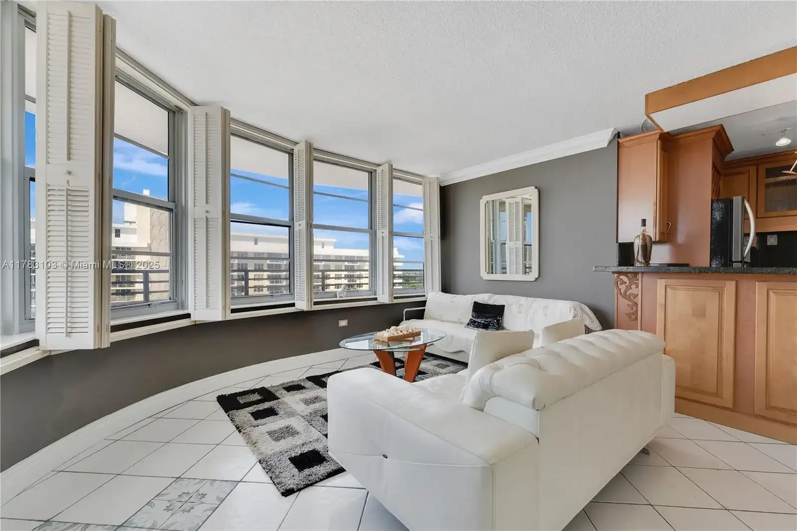 5555 Collins Ave # 16A, Miami Beach FL 33140 photo 5
