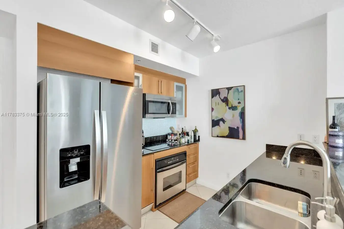 335 S BISCAYNE BL # 3408, Miami FL 33131 photo 4