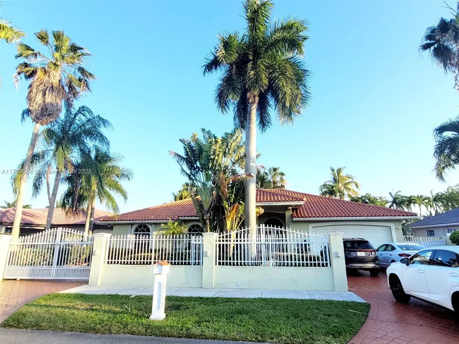 14246 SW 21st Ter, Miami FL 33175 photo 2