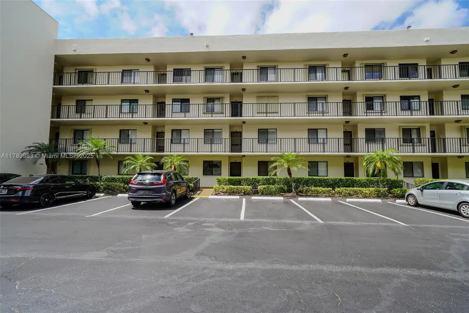 3138 VIA POINCIANA # 105, Lake Worth FL 33467 photo 3