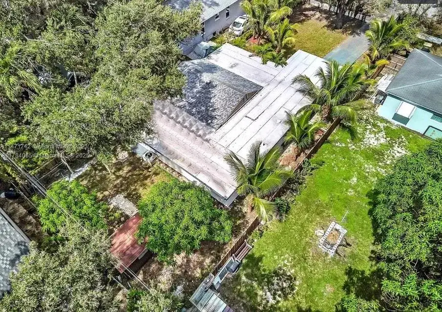 936 NE 132nd St, North Miami FL 33161 photo 3