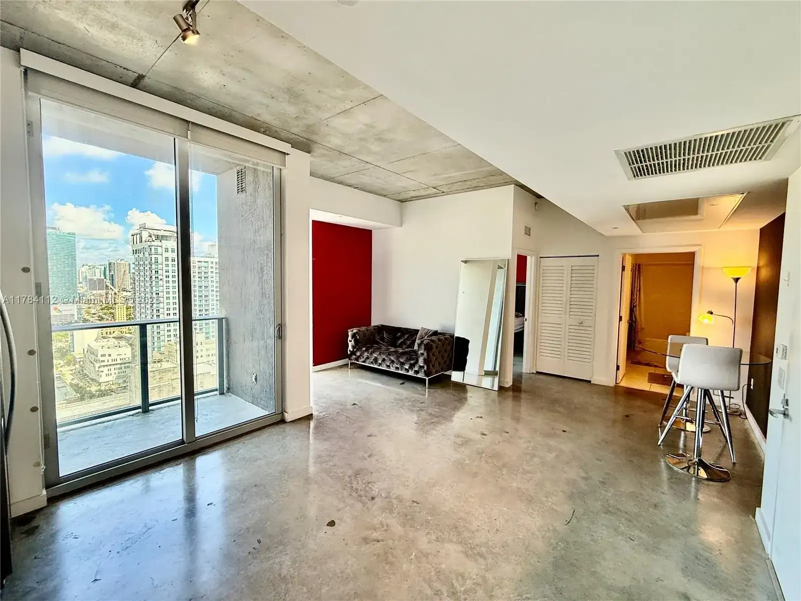 151 SE 1st St # 3208, Miami FL 33131 photo 2
