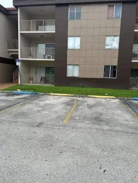 15201 SW 80 STREET # 302, Miami FL 33193 photo 4