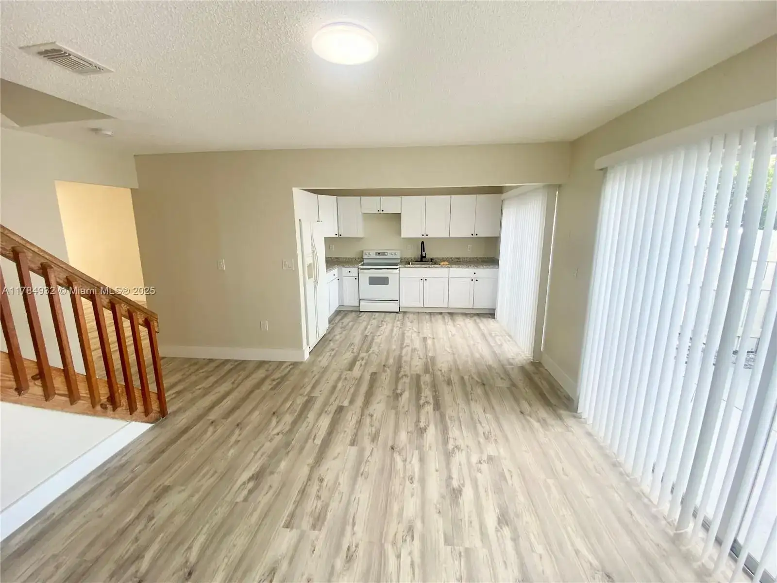 2593 W 60th Pl # 7, Hialeah FL 33016 photo 4