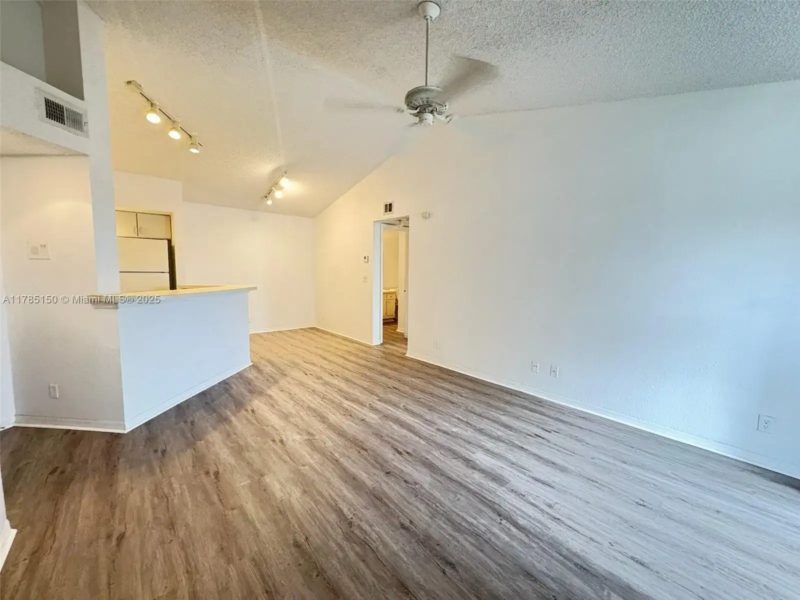3320 N Pinewalk Dr N # 1726, Margate FL 33063 photo 4