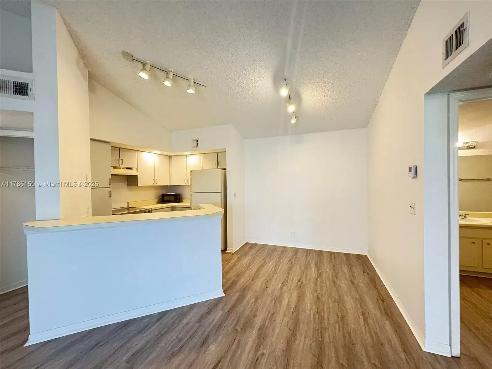 3320 N Pinewalk Dr N # 1726, Margate FL 33063 photo 5