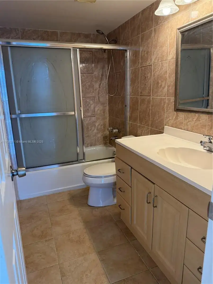 6700 Cypress Rd # 504, Plantation FL 33317 photo 5