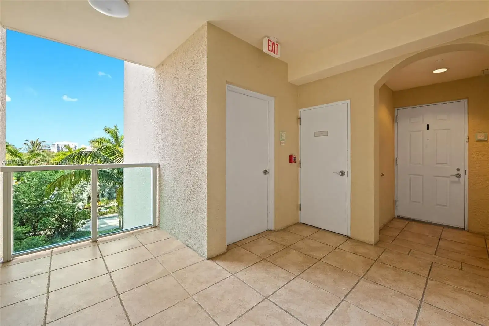 3340 NE 190th St # 504, Aventura FL 33180 photo 3