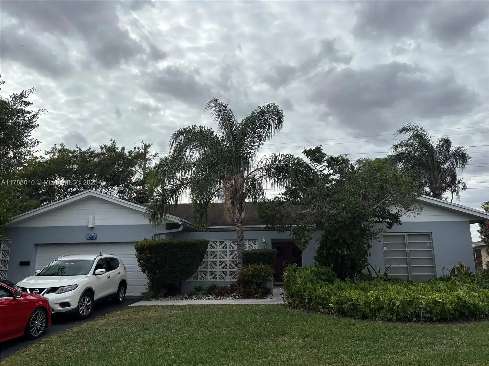 4609 Bayberry Ln # 4609, Tamarac FL 33319 photo 2