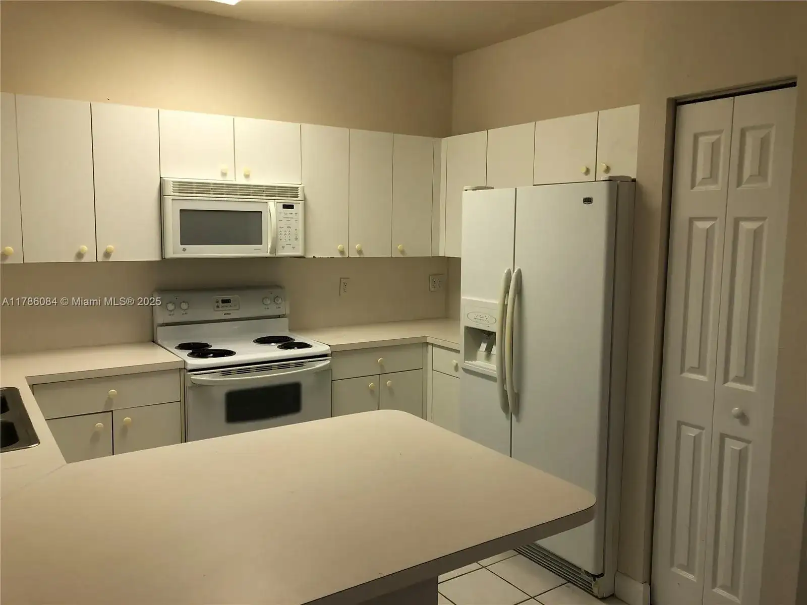 2733 NE 3rd Ct # 103, Homestead FL 33033 photo 4
