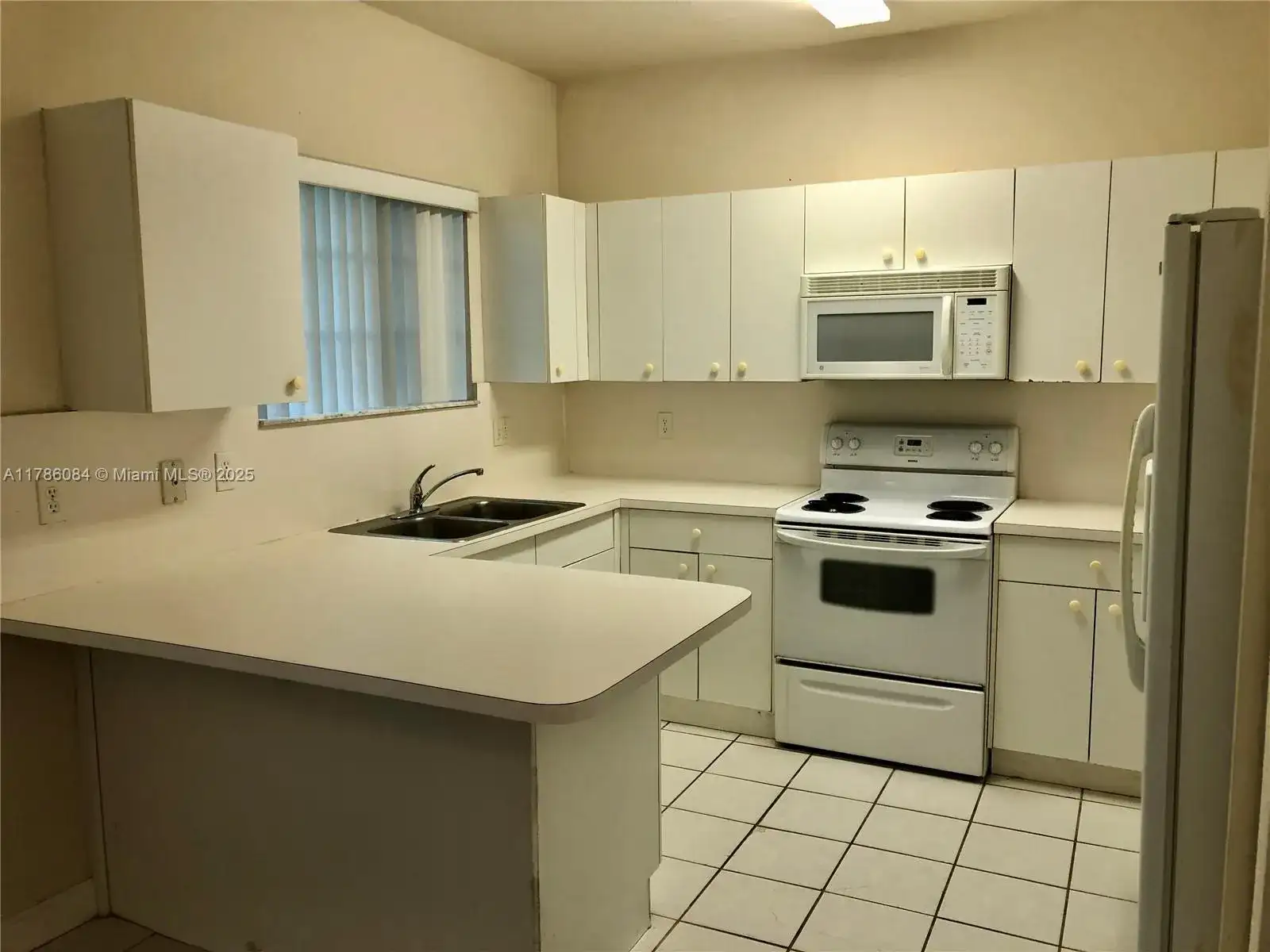 2733 NE 3rd Ct # 103, Homestead FL 33033 photo 5