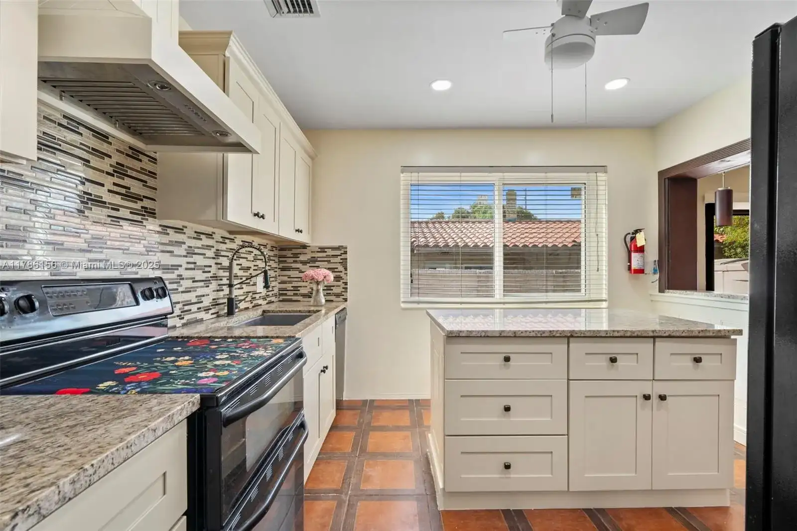 6150 SW 15th St, West Miami FL 33144 photo 5