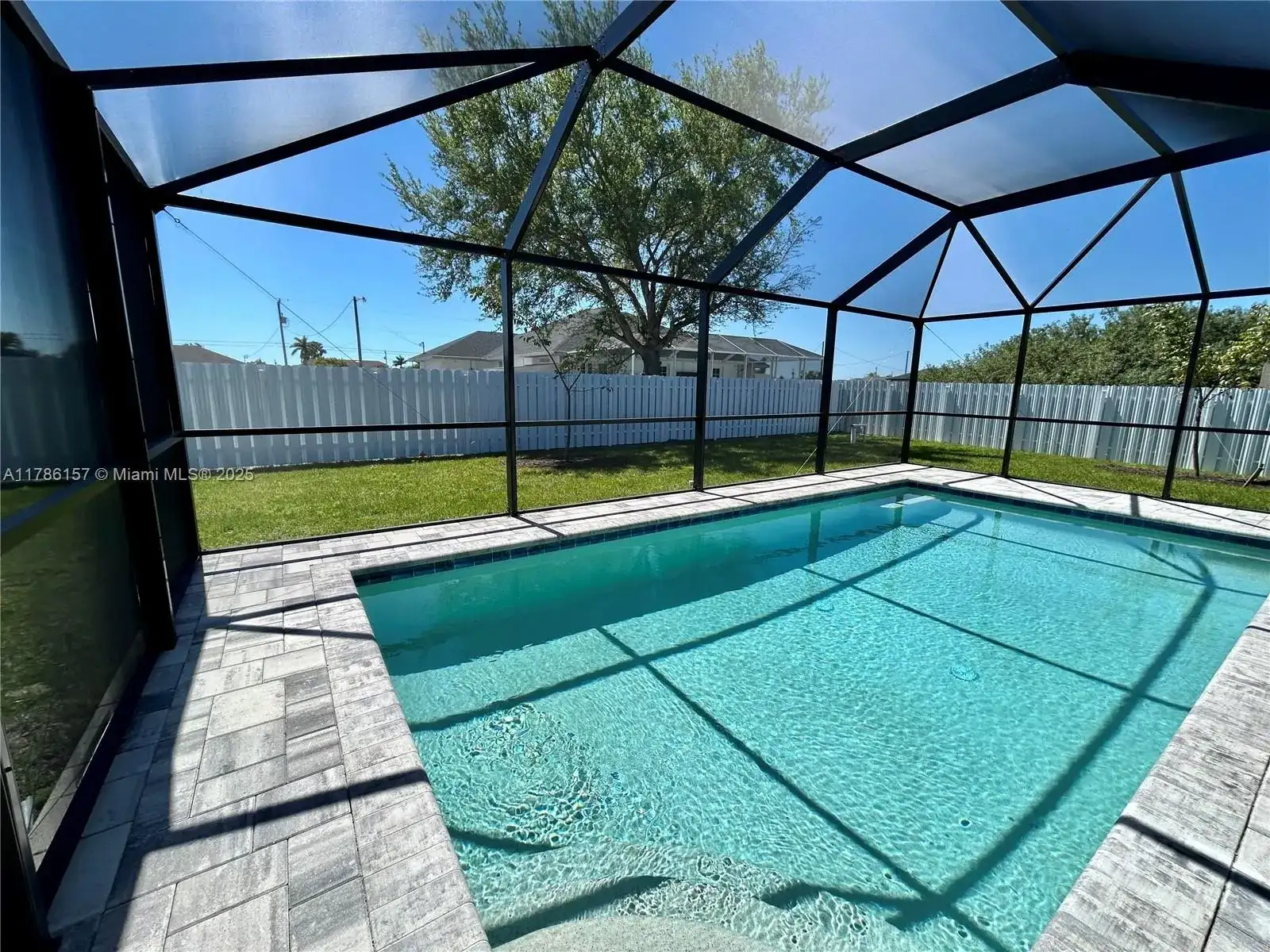 22 NW 25th TER, Cape Coral FL 33993 photo 3