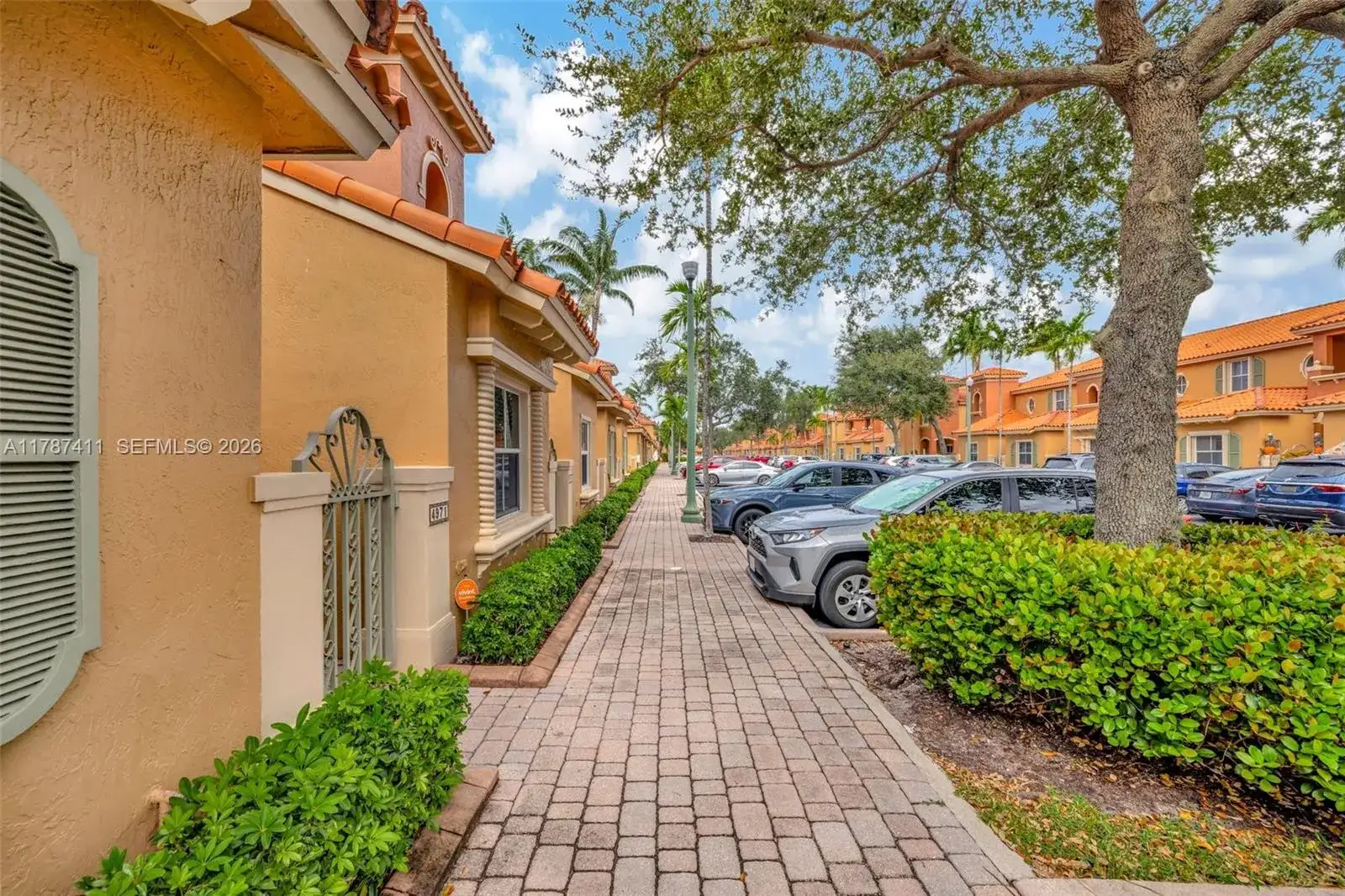 4971 Leeward Ln # 3004, Dania Beach FL 33312 photo 3