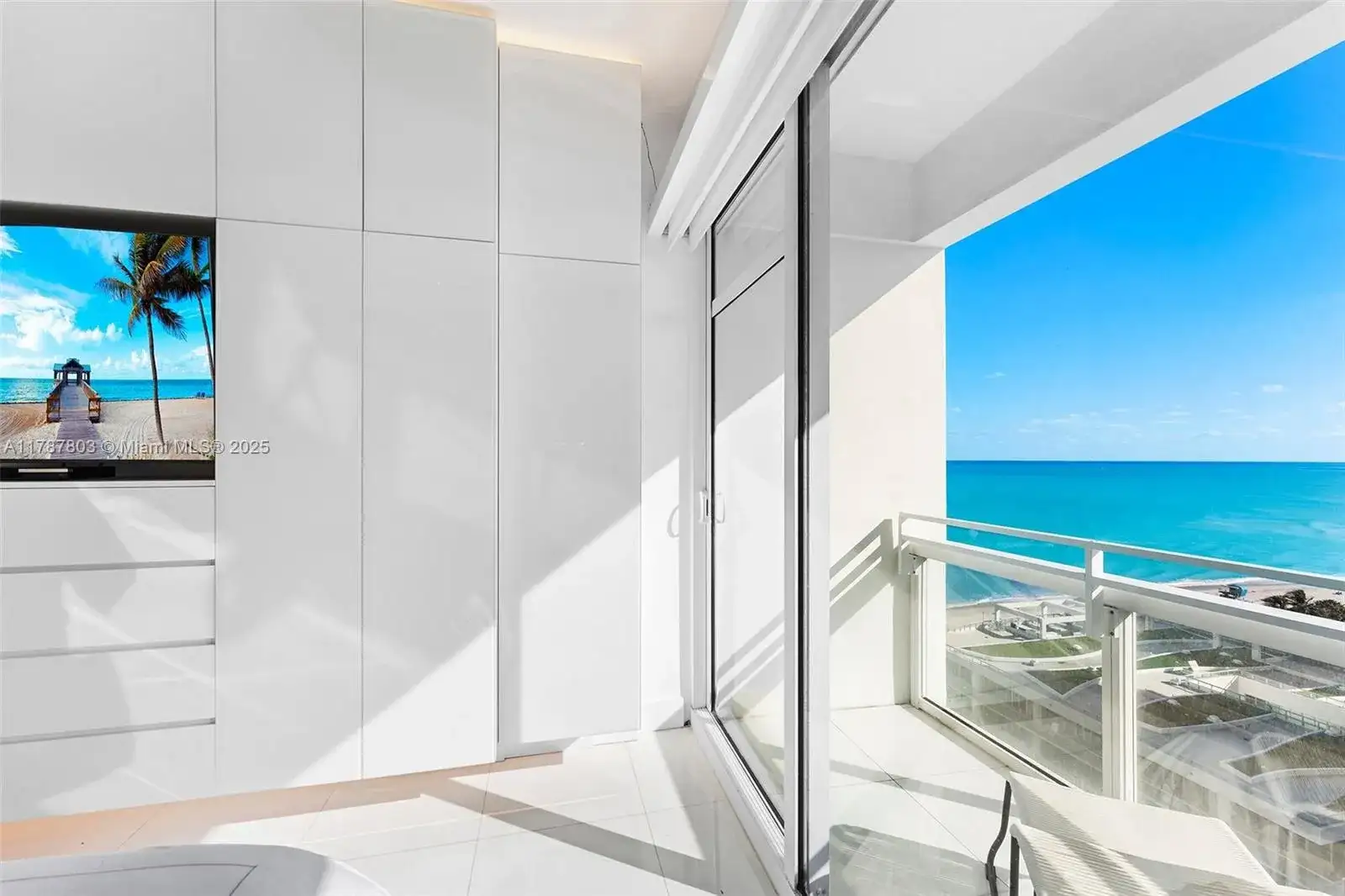 6801 Collins Ave, Miami Beach FL 33141 photo 4