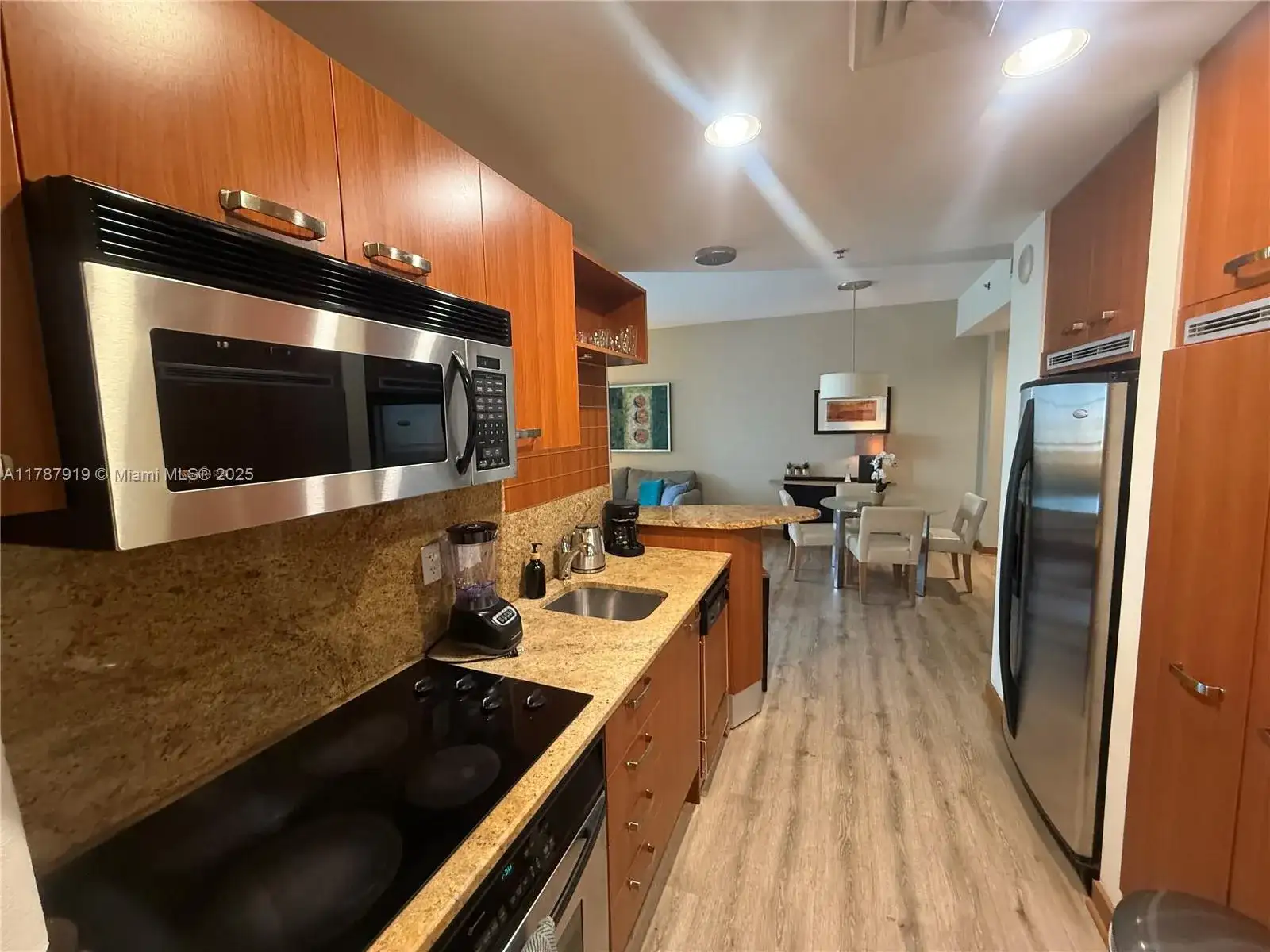 1395 Brickell Ave, Miami FL 33131 photo 3