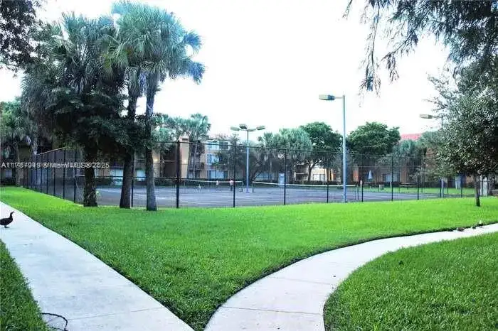 10709 Cleary Blvd # 307, Plantation FL 33324 photo 5