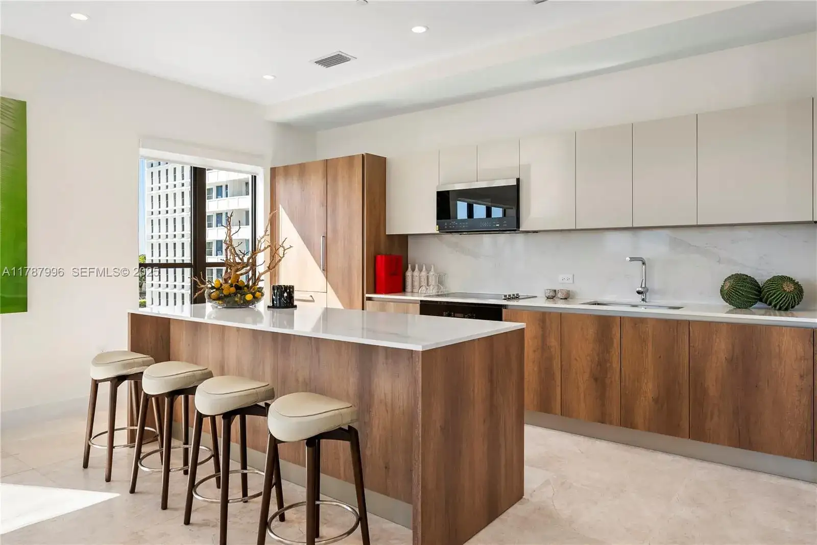 701 Valencia Ave # 405, Coral Gables FL 33134 photo 5