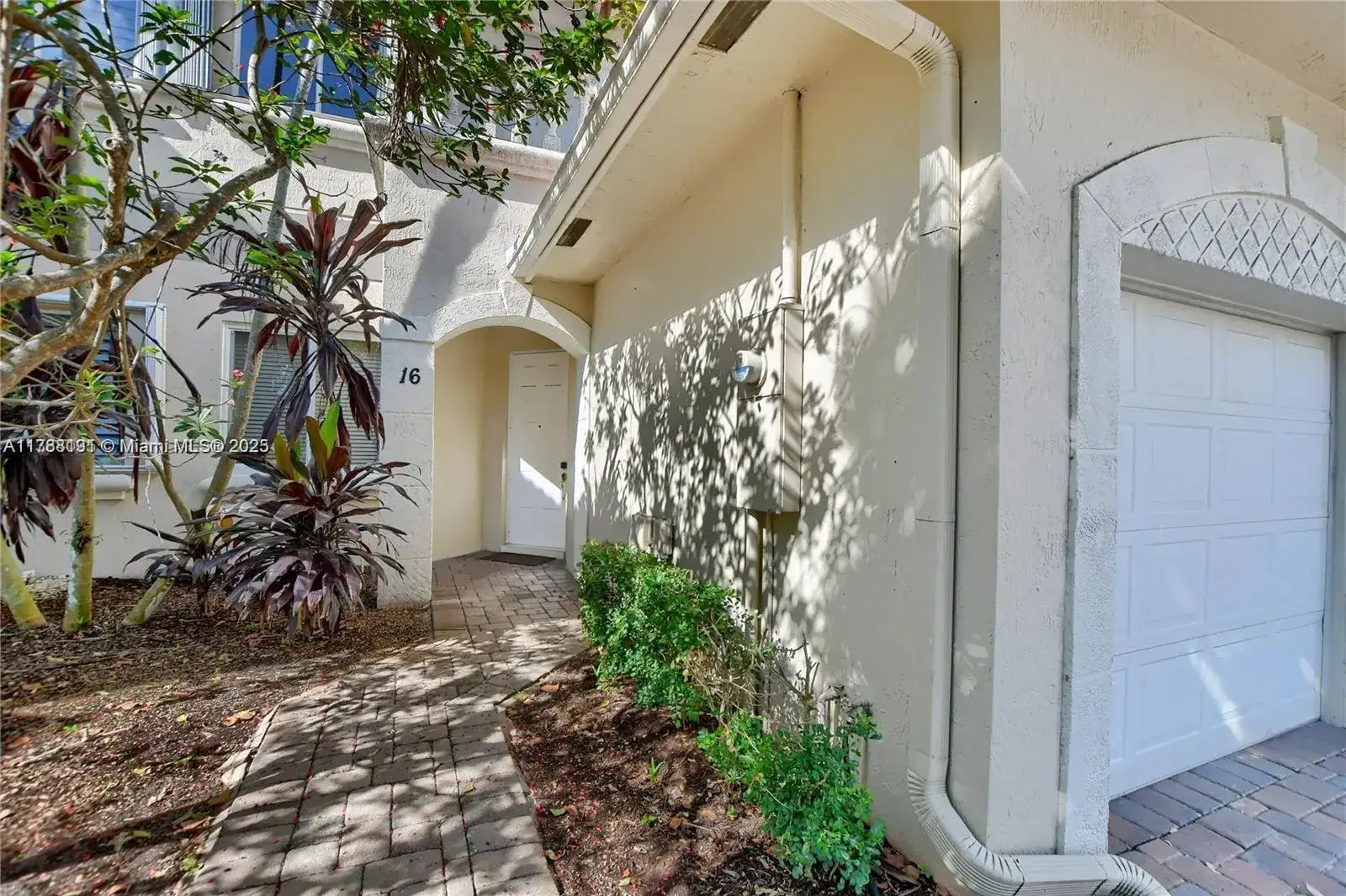 23 Royal Palm Way # 16, Boca Raton FL 33432 photo 2