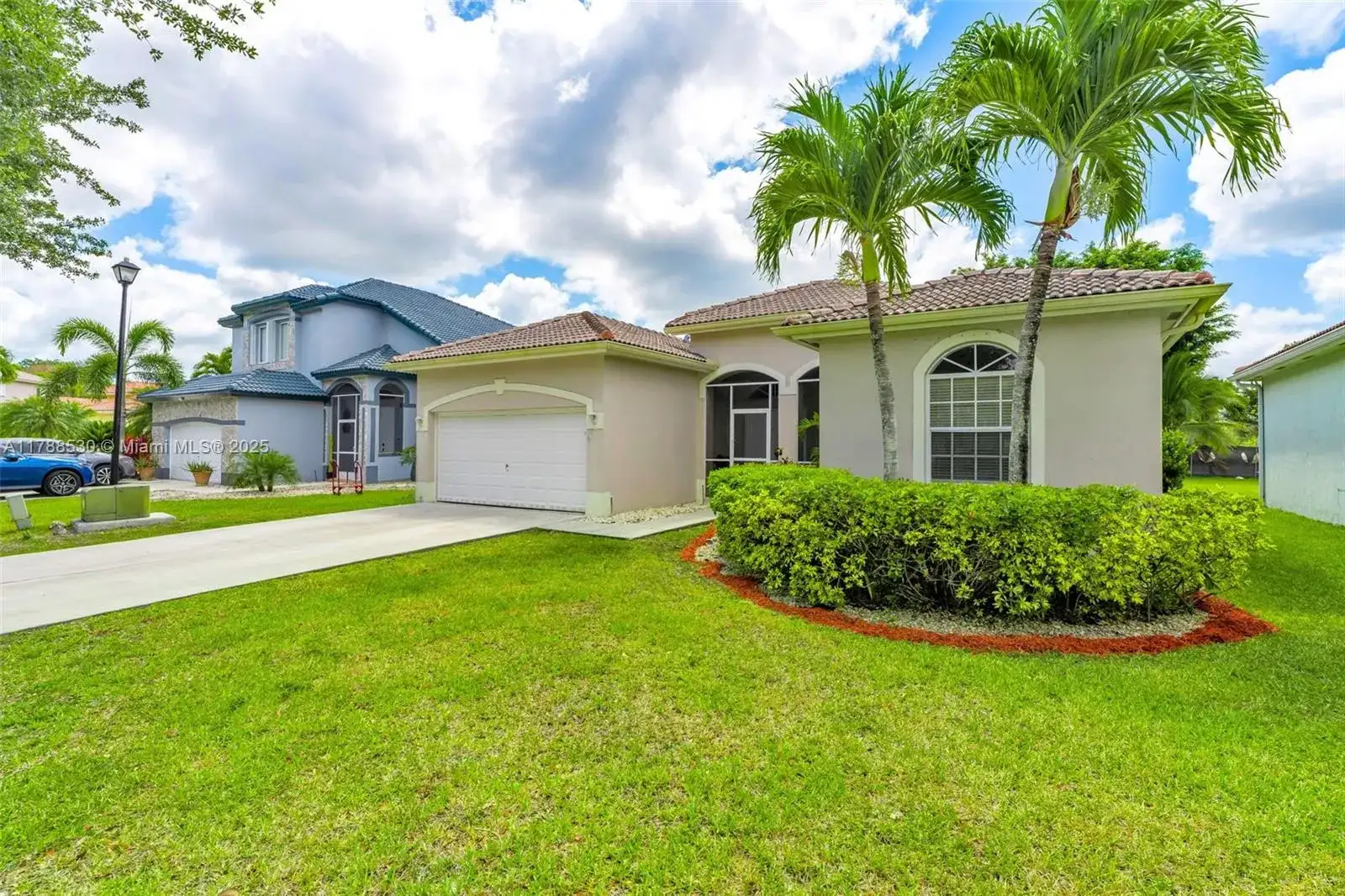 2819 Augusta Ln, Homestead FL 33035 photo 2