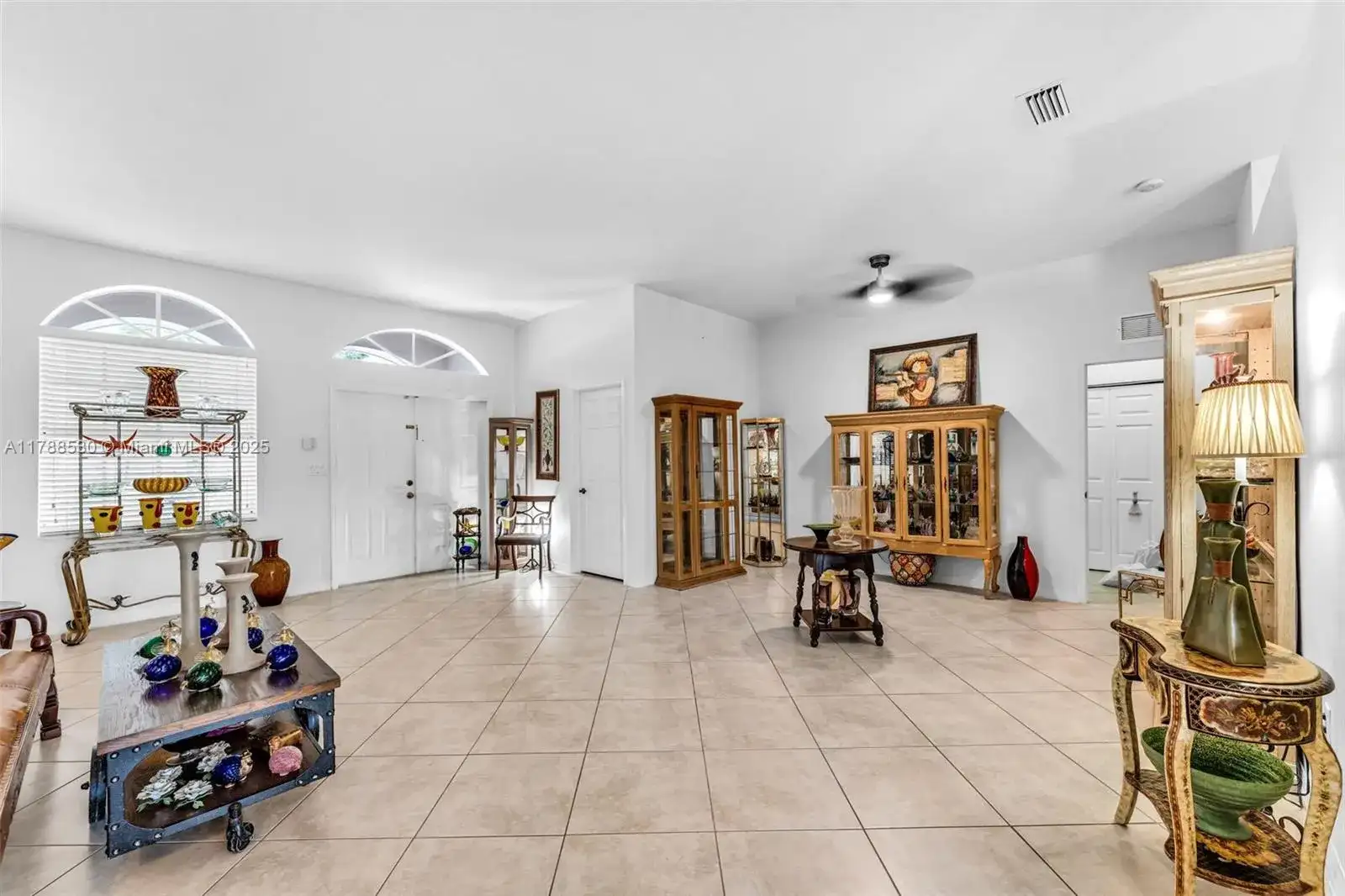 2819 Augusta Ln, Homestead FL 33035 photo 4