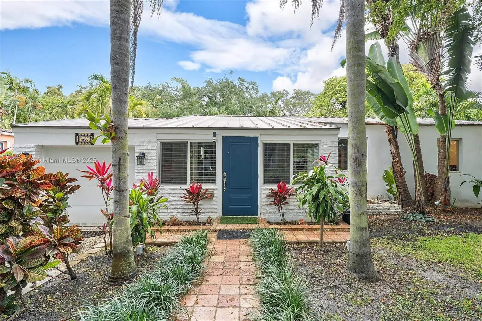 1055 NE 120th St, Biscayne Park FL 33161 photo 2