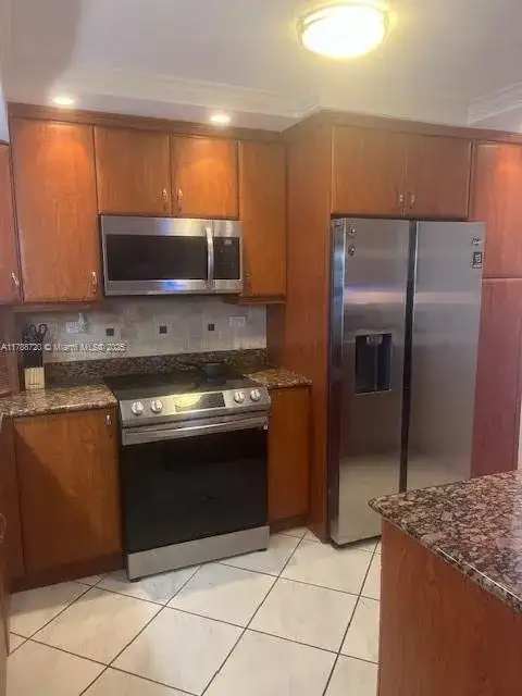 800 NE 195th St # 701, Miami FL 33179 photo 4