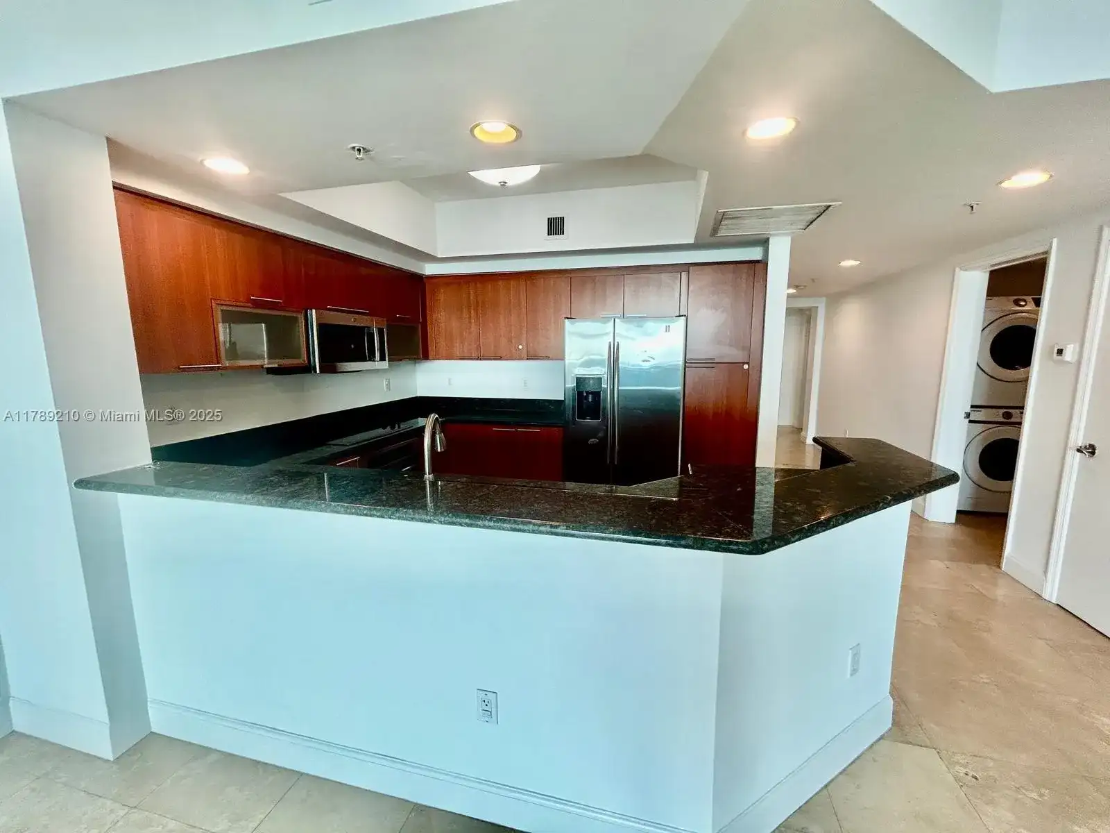 15051 Royal Oaks Ln # 2503, North Miami FL 33181 photo 2