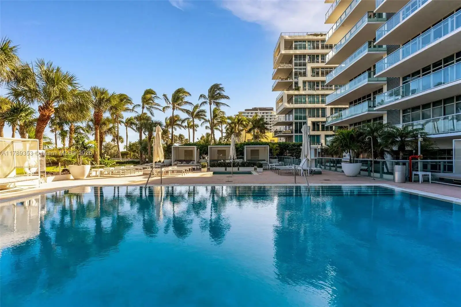 3737 Collins Ave # 403, Miami Beach FL 33140 photo 4