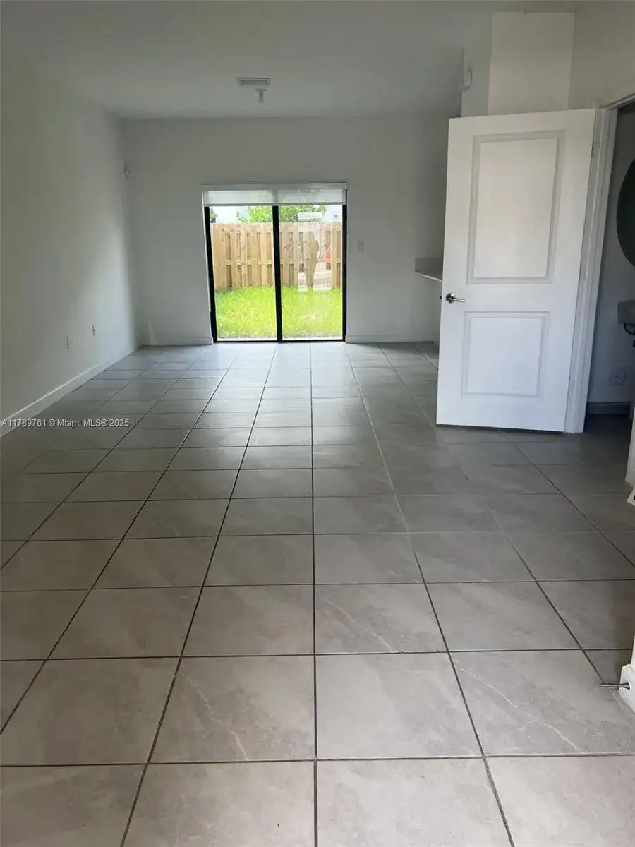 28519 SW 134th Ct, Homestead FL 33033 photo 3