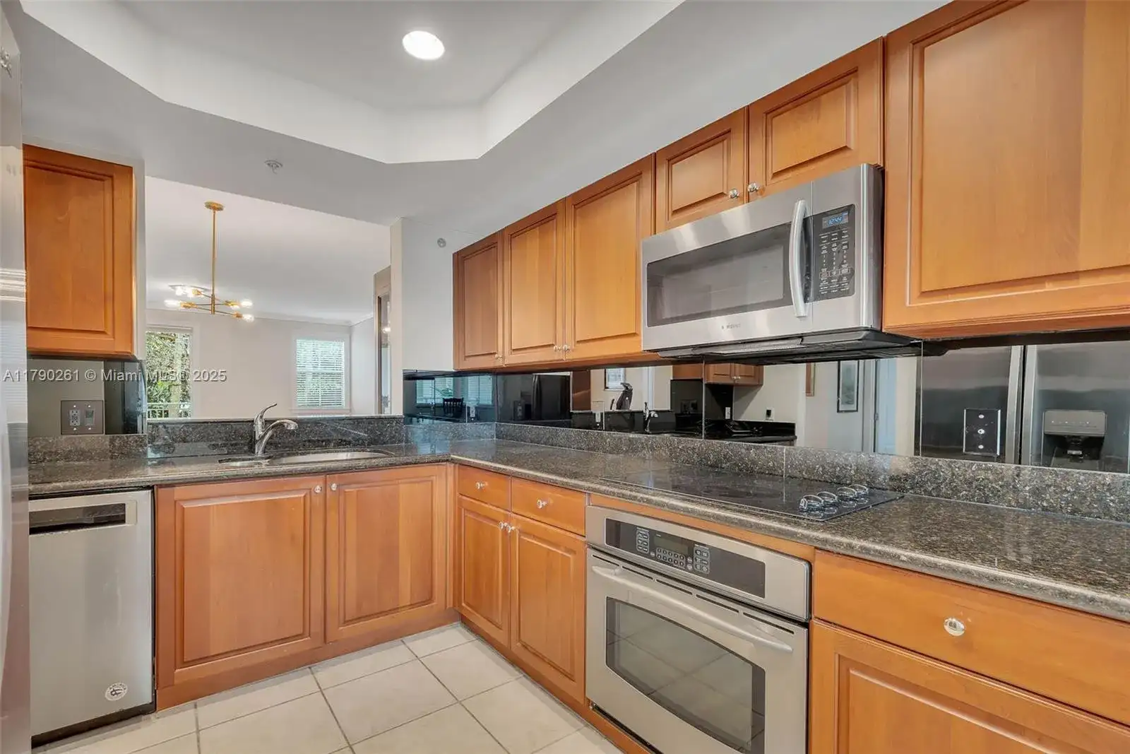 7540 SW 102nd St # 208, Pinecrest FL 33156 photo 5