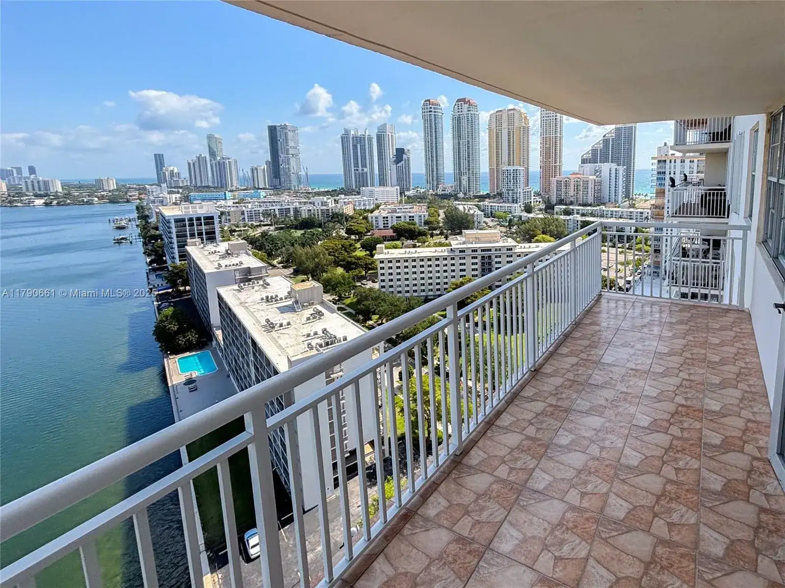 251 174th St # 2219, Sunny Isles Beach FL 33160 photo 2