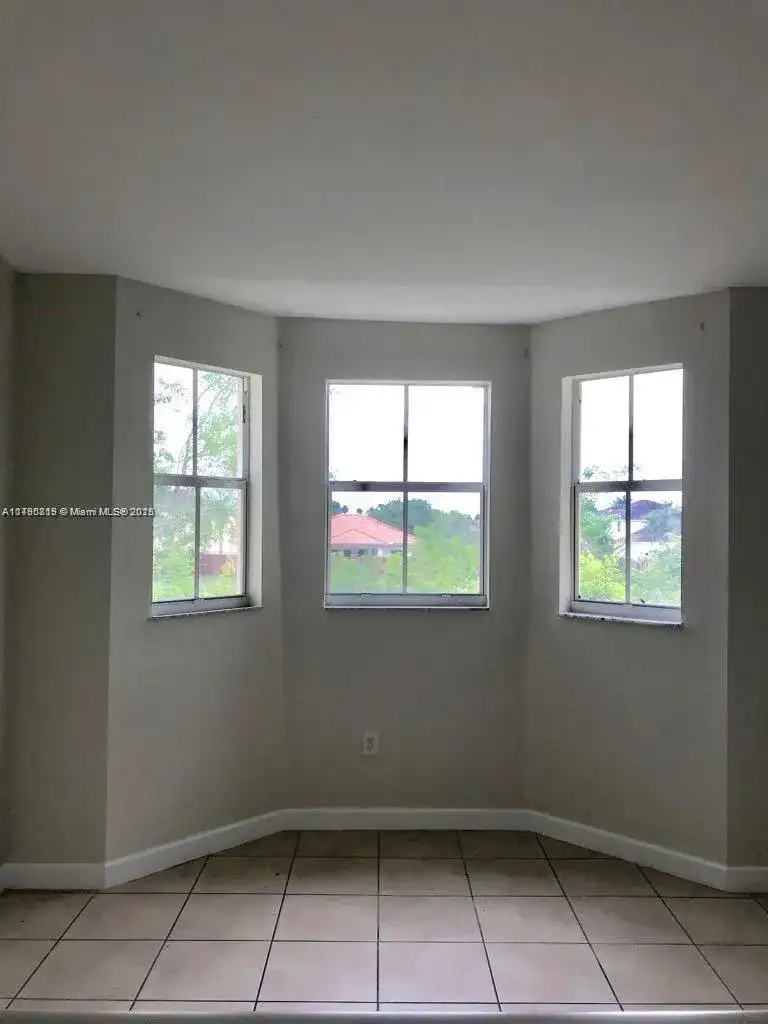 2731 SE 17th Ave # 201, Homestead FL 33035 photo 4