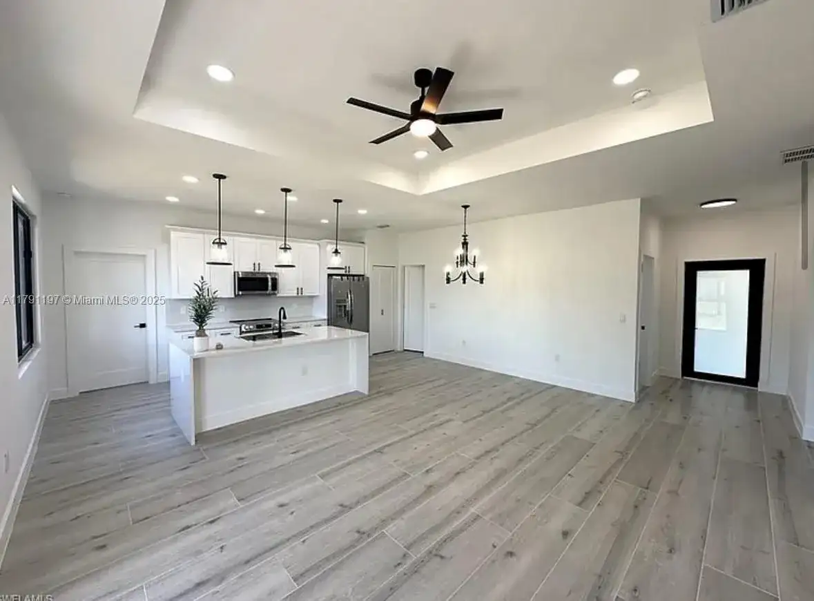 313 Radium Avenue, Lehigh Acres FL 33975 photo 2