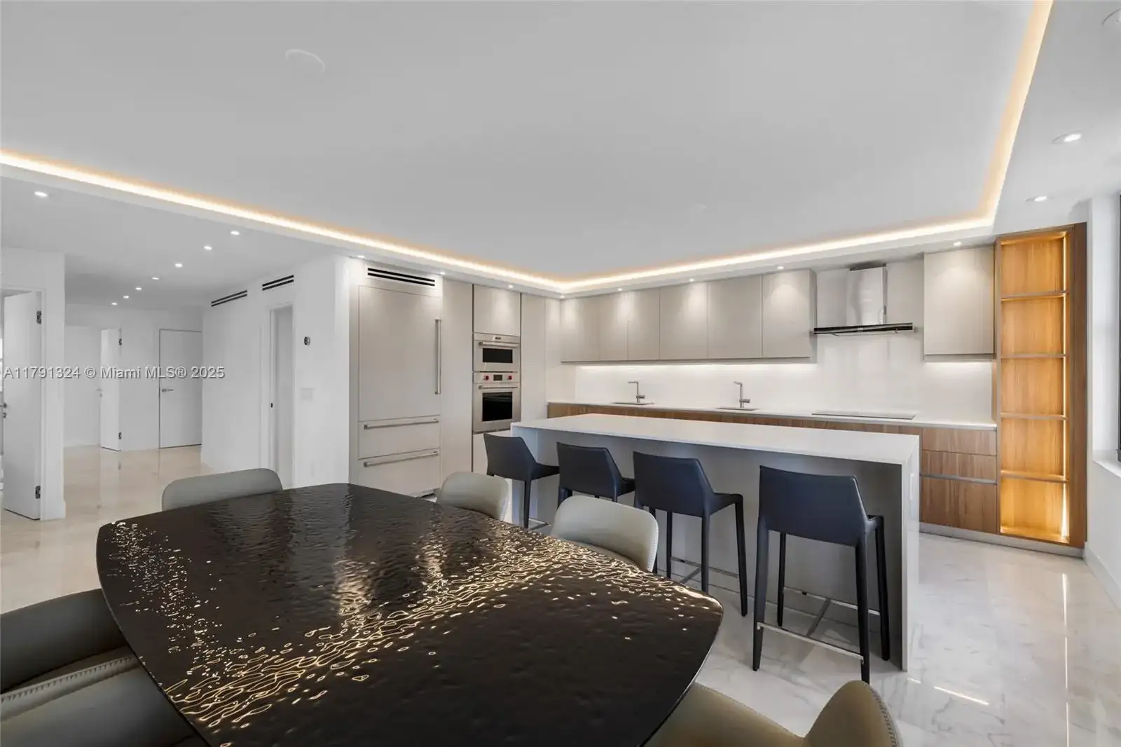 9801 Collins Ave # 17R, Bal Harbour FL 33154 photo 4