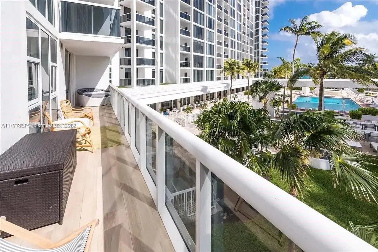 10275 Collins Ave # 219, Bal Harbour FL 33154 photo 2
