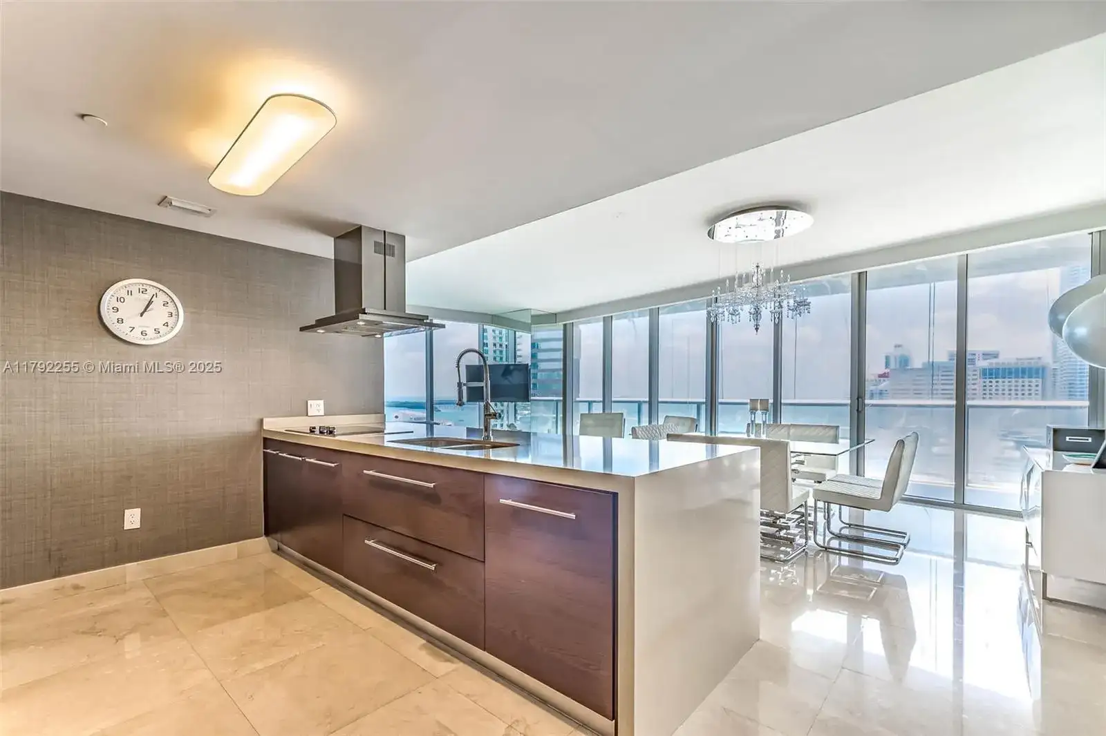 495 Brickell Ave # 2801, Miami FL 33131 photo 2