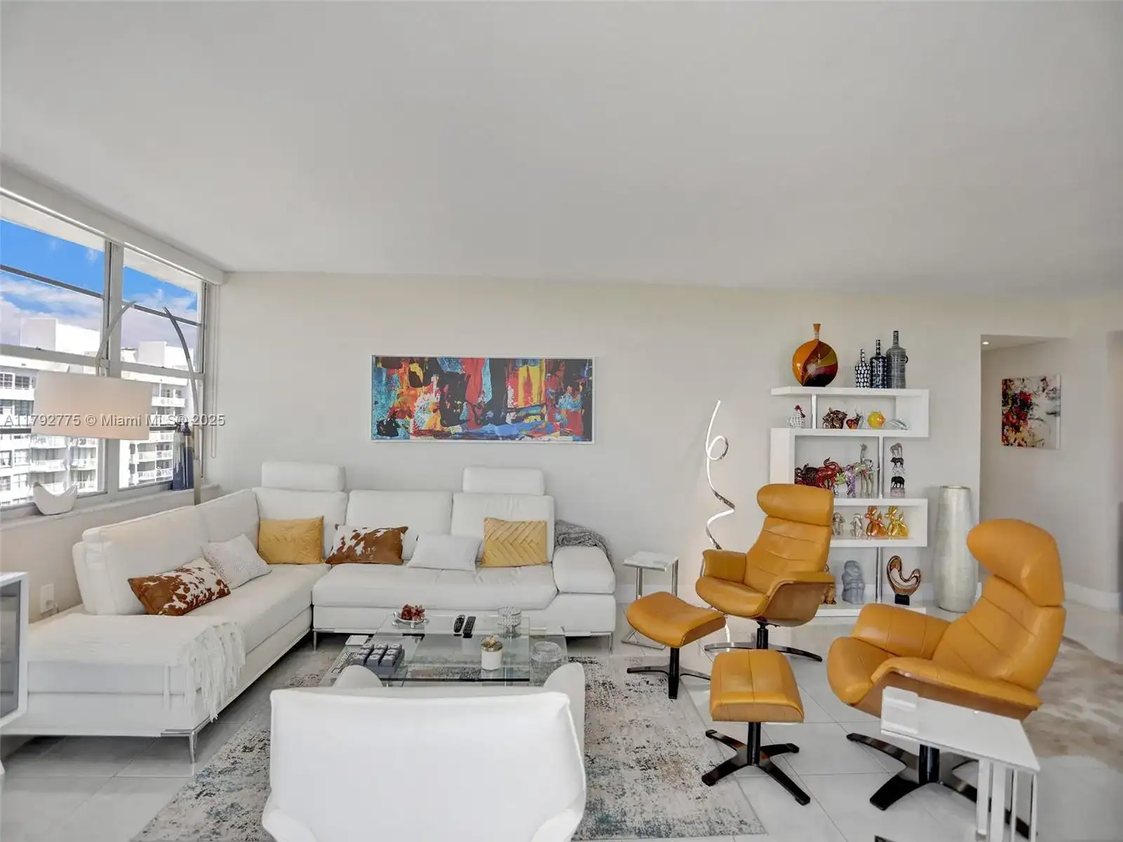 18011 Biscayne Blvd # 1904, Aventura FL 33160 photo 2