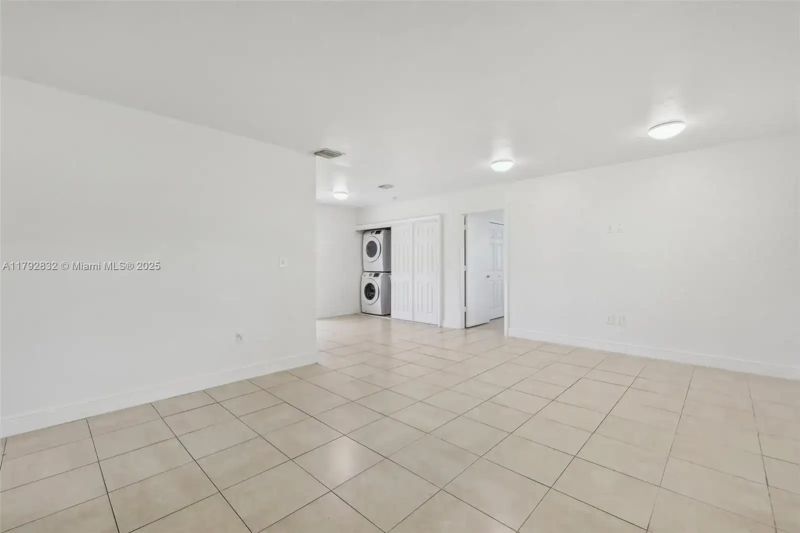 5221 SW 90th Ter, Cooper City FL 33328 photo 5