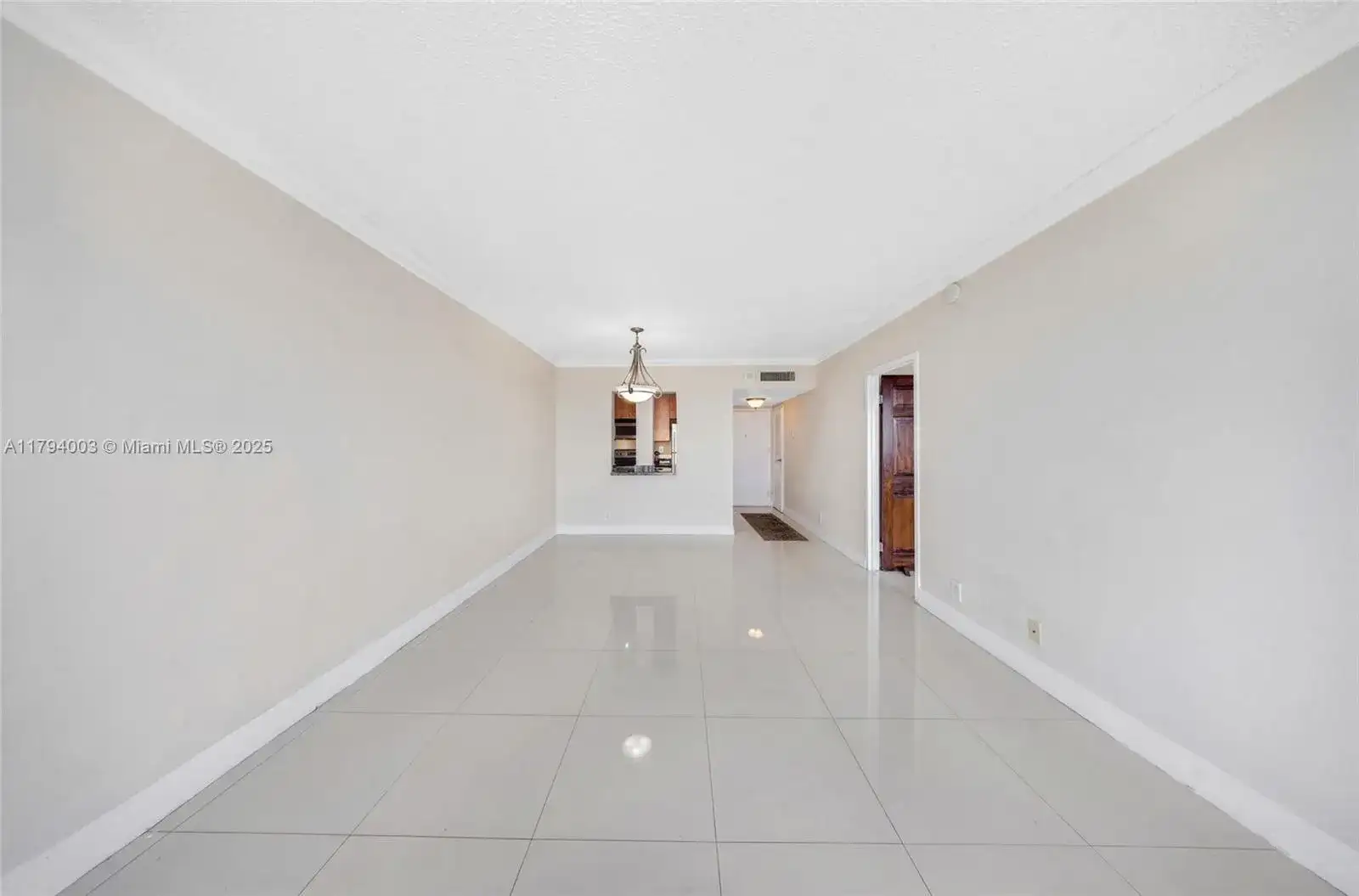 2450 NE 135th St # 1006, North Miami FL 33181 photo 2