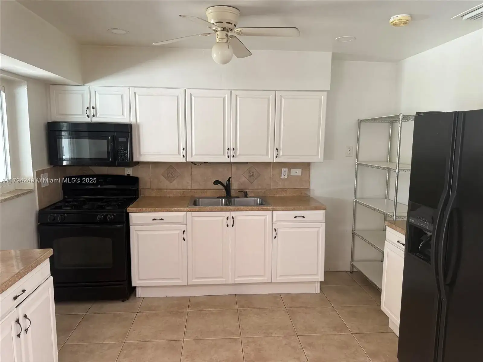 4430 NW 175th St, Miami Gardens FL 33055 photo 5