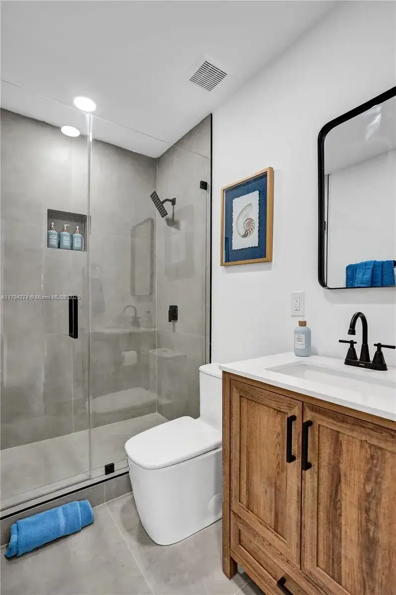 3295 NW 6th Ave, Oakland Park FL 33309 photo 5