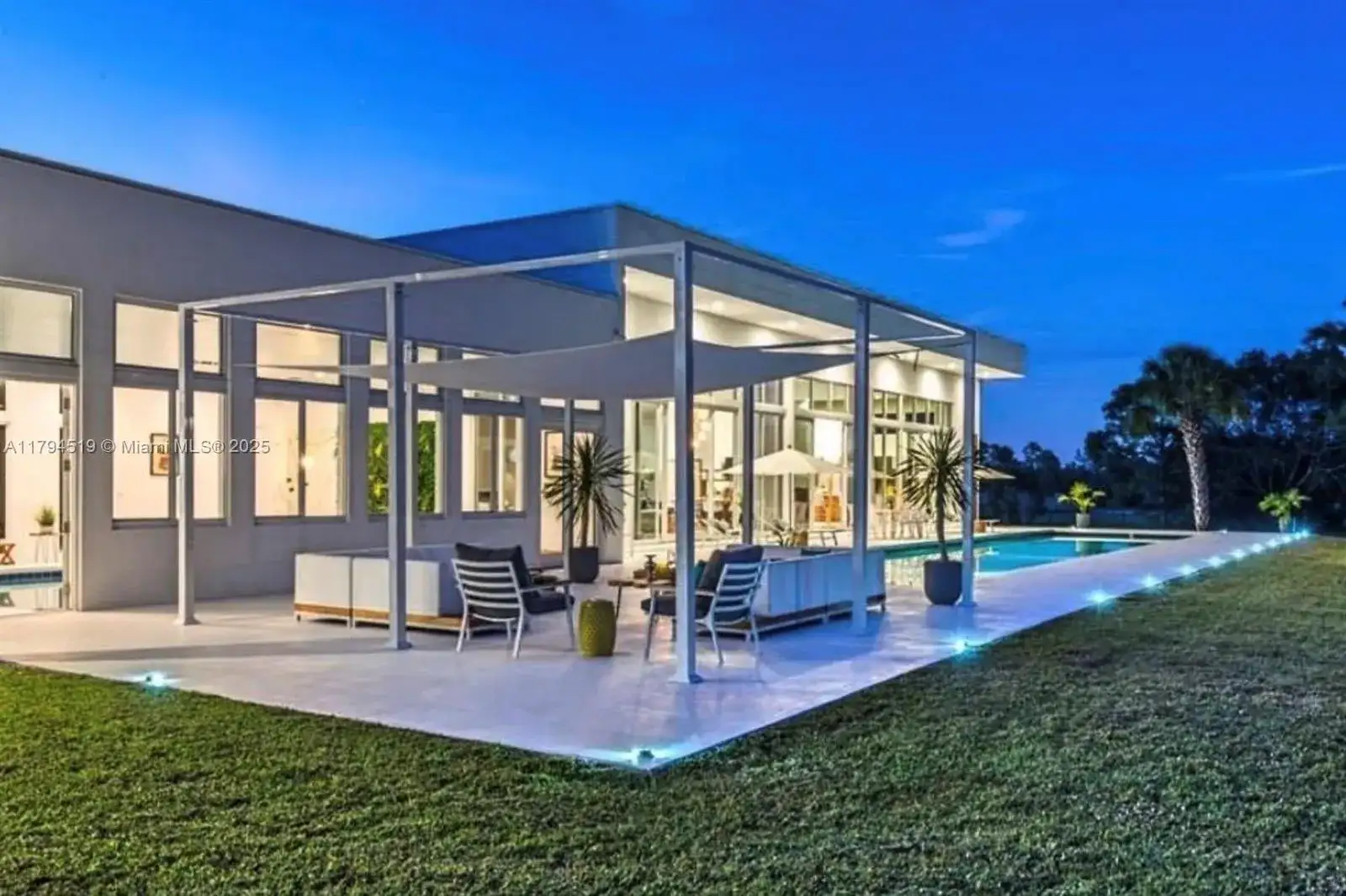 1901 SE Ranch Rd, Jupiter FL 33478 photo 4