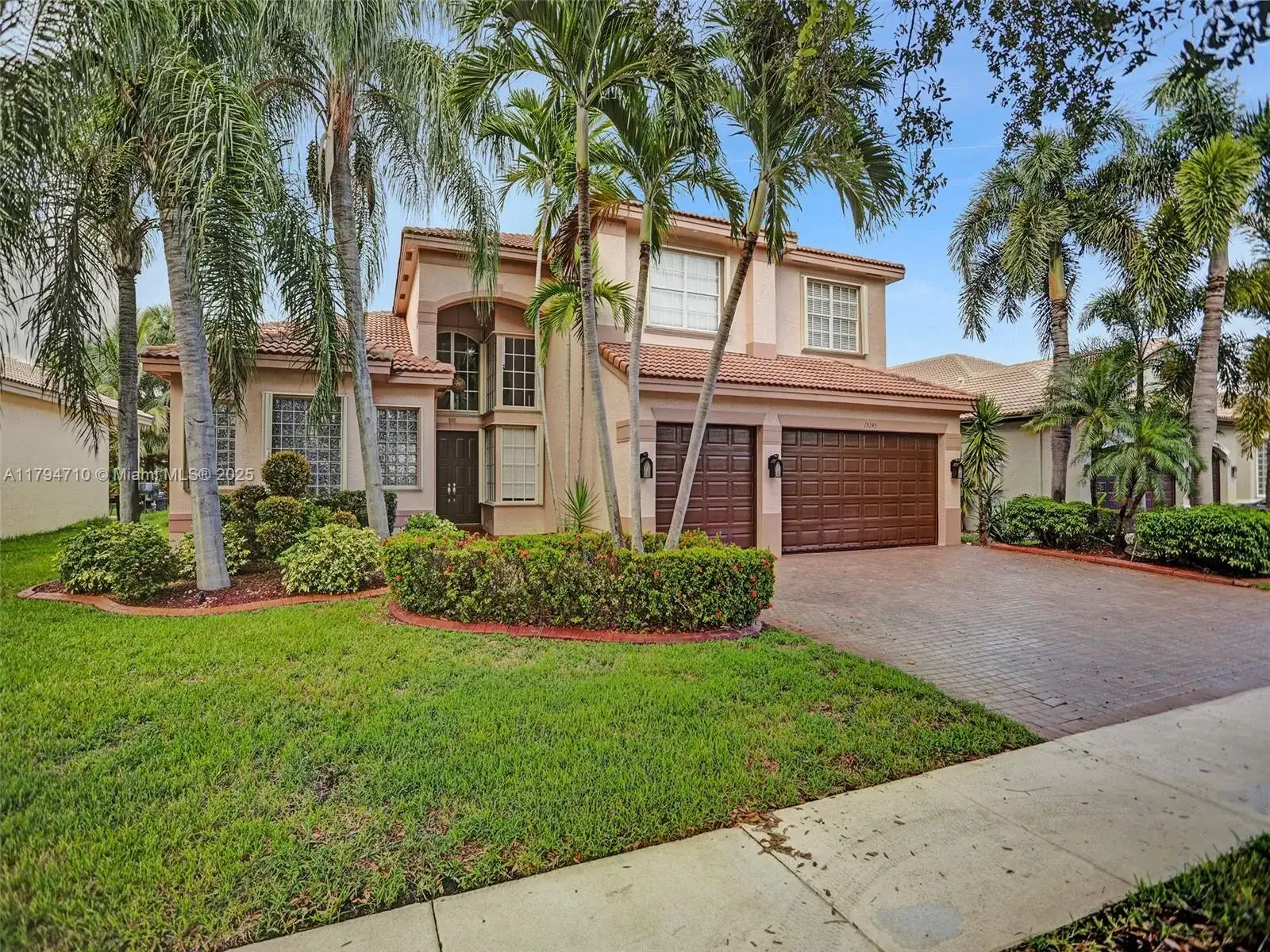 19245 SW 41st St, Miramar FL 33029 photo 2