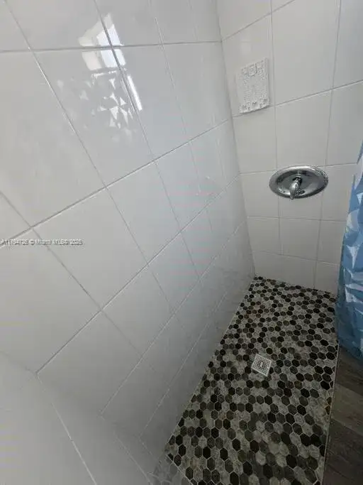 7638 N Miami Avenue # 4, Miami FL 33150 photo 3