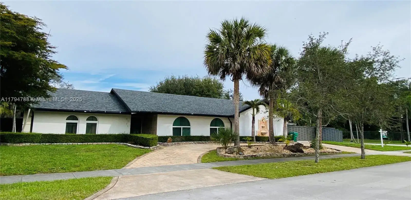 8701 SW 191st St, Cutler Bay FL 33157 photo 3